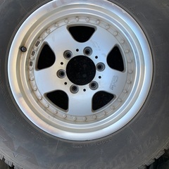 ブリザックDM-V2 2016製　265/70/16  P.C.D139.7