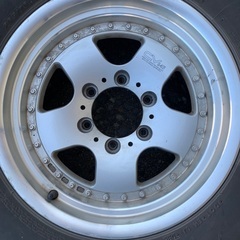 ブリザックDM-V2 2016製　265/70/16  P.C.D139.7