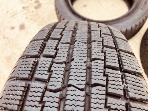 スタッドレスタイヤ 155 65R14 すかっ 4本ホイール付き スタッドレスタイヤ 155 65R14 すかっ 4本ホイール付き