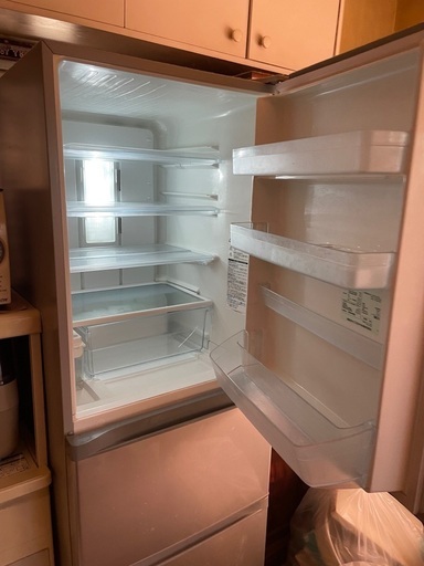 TOSHIBA冷蔵庫　11月9日の10時〜12時にこれる方を優 TOSHIBA冷蔵庫 11月9日の10時〜12時にこれる方を優