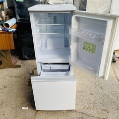 【❗️✨中古美品✨❗️】SHARP?冷凍冷蔵庫?137L