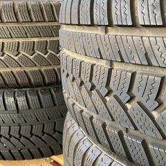 スタッドレスタイヤ　215-50-17       　17インチアルミホイール