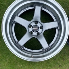 18インチ 9.5J PCD100 5穴