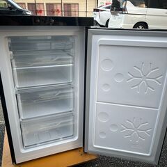 冷凍庫 MAXZEN 2023年 JF064ML01GM 64L れいとうこ キッチン家電【安心の3ヶ月保証★送料に設置込】💳自社配送時🌟代引き可💳※現金、クレジット、スマホ決済対応※