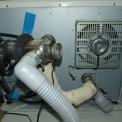 【紋別市発】　サンポット FFR-7031KF(R)シルバーグレー FF式石油暖房機 Kabec カベック　2019年4月製造　中古　通電/燃焼確認　1.61～7.00kW外形寸法 高さ590×幅700×奥行374木造18畳、コンクリート29畳　店舗引き渡し　引取り限定