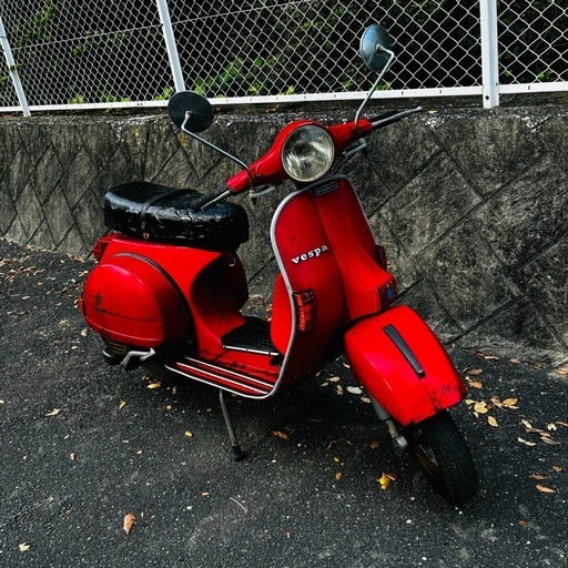 ベスパ　vespa p125x エンジン始動 赤 スクーター Piaggio