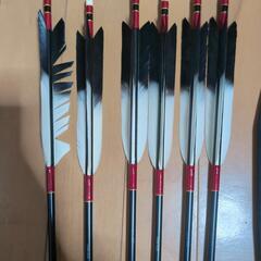 弓道の矢6本、矢筒、ゆがけ他