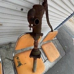 レトロ井戸用手動ポンプ
