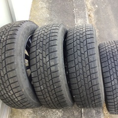 交渉中　　　　冬タイヤホイル付き 4本セット　