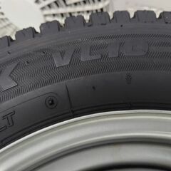 軽トラ・軽バンスタッドレスタイヤホイールほぼ新品タイヤ