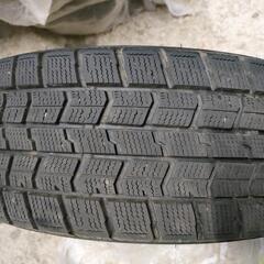 スタッドレスタイヤ　2021年　アルミホイール付き