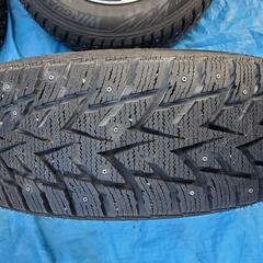 225/65R17スパイクタイヤホイール付き