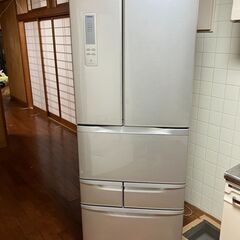 東芝冷蔵庫483 L 2008年製別館倉庫浦添市安波茶2-8-6において