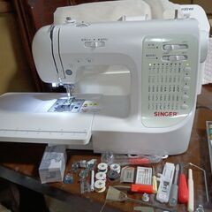 シンガ−ミシンＳＮ７７１超美品コントローラー付き