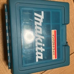 マキタ　インパクトドライバー  ほぼ未使用品　DIY   (6955SPKW)