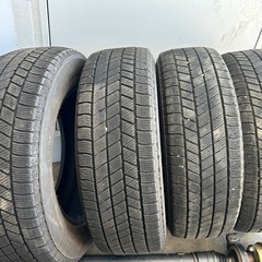 22年式195/65r15VRX3バリ溝