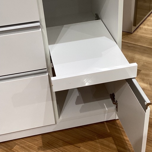 ジモティ来店特価!! 食器棚 高橋木工 オフホワイト J-250301