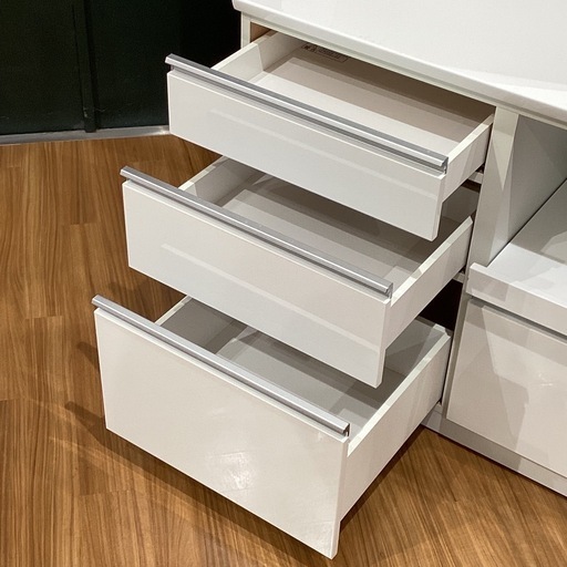 ジモティ来店特価!! 食器棚 マナベ ホワイト J-1245