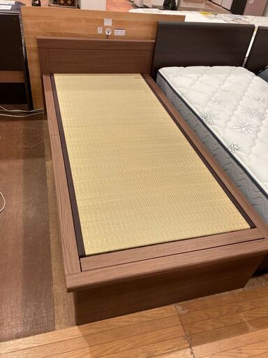 【愛品館 市原店】引出し収納付畳ベッド