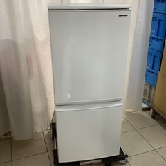 冷蔵庫 シャープ SJ-C14E-W 2019年