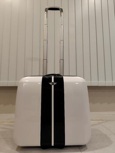 キャリーバッグ　ミニクーパー正規品　スーツケース レア物 キャリーバッグ ミニクーパー正規品 スーツケース レア物