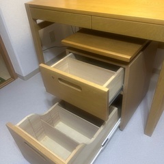 皇室献上の浜本工芸！勉強机と袖・山田照明Zライト　美品