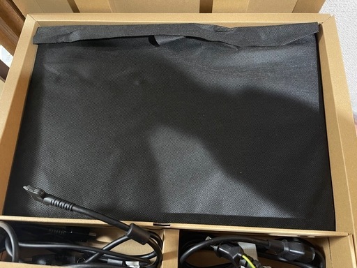 Cintiq16（おまけで台座付、値段交渉化）