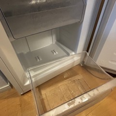 【ほぼ未使用】Hisece 冷蔵庫　175L