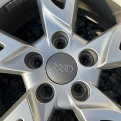 
スタッドレスタイヤ　215/60R17  