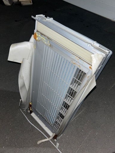 Haier JA-18U 窓用エアコン　マイナスイオン対応 Amazon | JA-18U-W(ﾎﾜｲﾄ) ウインドウエアコン 窓用 冷房専用 ﾏｲﾅｽｲｵﾝ