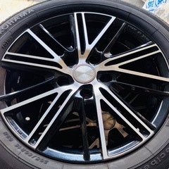 205/60r16 タイヤホイール　トヨタヴォクシー