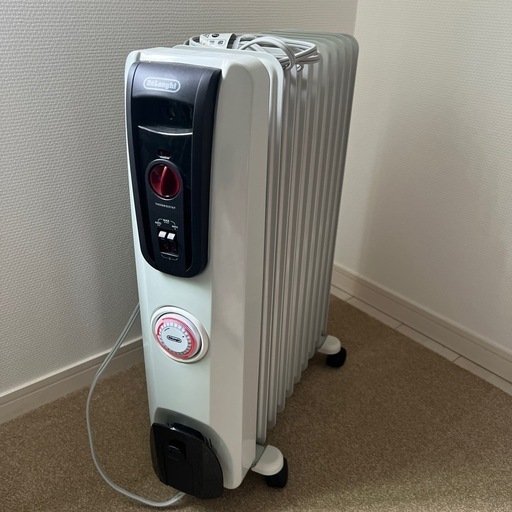 【ほぼ新品】デロンギオイルヒーター 1500w 定価3万 10~13畳