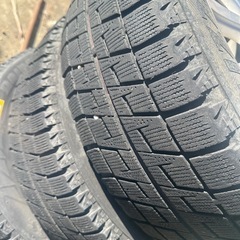 中古スタンドレスタイヤセット 195/65R15