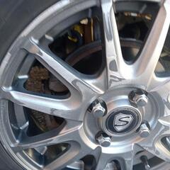 中古品　１５インチスタッドレス付きアルミホイール