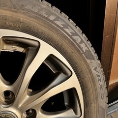 週末限定値下げ！スタッドレスタイヤ⭐︎ブリヂストン VRX3 195/65R15