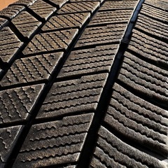 週末限定値下げ！スタッドレスタイヤ⭐︎ブリヂストン VRX3 195/65R15