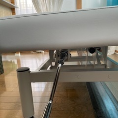 手動昇降施術ベッド