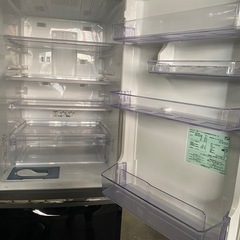 年式古いですがまだまだ使って頂けます‼️2010年製　三菱　ノンフロン冷凍冷蔵庫　370L MR-C37R-B