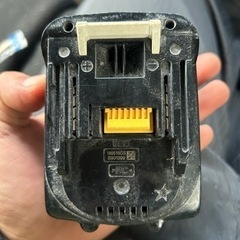 マキタ　14，4ボルト バッテリー3個　本体1個