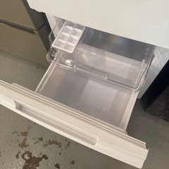 シャープ　2022年　152L