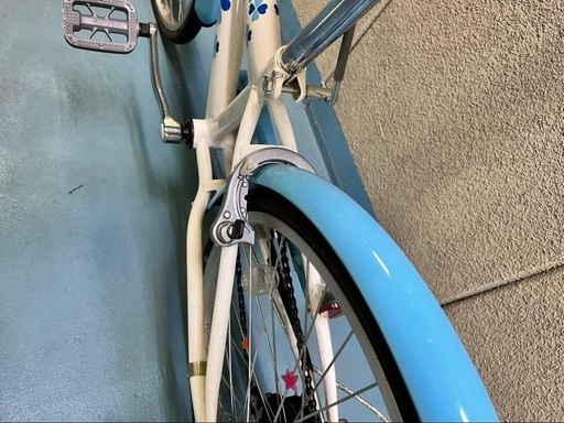 自転車 シティサイクル 24インチ シマノ 6段変速 ギヤ カゴ ライト 鍵 