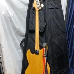 momose ベースギター