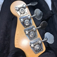 momose ベースギター