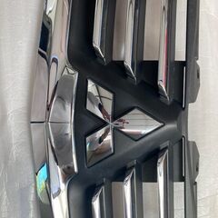 グランディス　NA4W　純正フロントグリル　美品