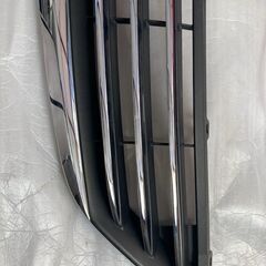 グランディス　NA4W　純正フロントグリル　美品