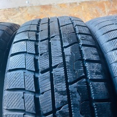 バリ山　TOYO TRANPATH TX 225/55R18 スタッドレス　タイヤ　2022年製　18インチ