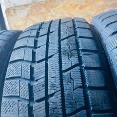 バリ山　TOYO TRANPATH TX 225/55R18 スタッドレス　タイヤ　2022年製　18インチ