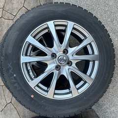 スタッドレスタイヤ　195/65R1