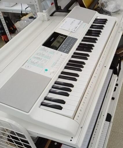 CASIO キーボード 19年製 TJ8282