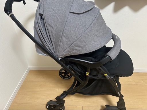 【新品】ピジョン ランフィ Runfee RB2 レイユールグレー  1か月~ ピジョン PIGEONランフィ Runfee RB2 両対面式A形ベビーカー カラー